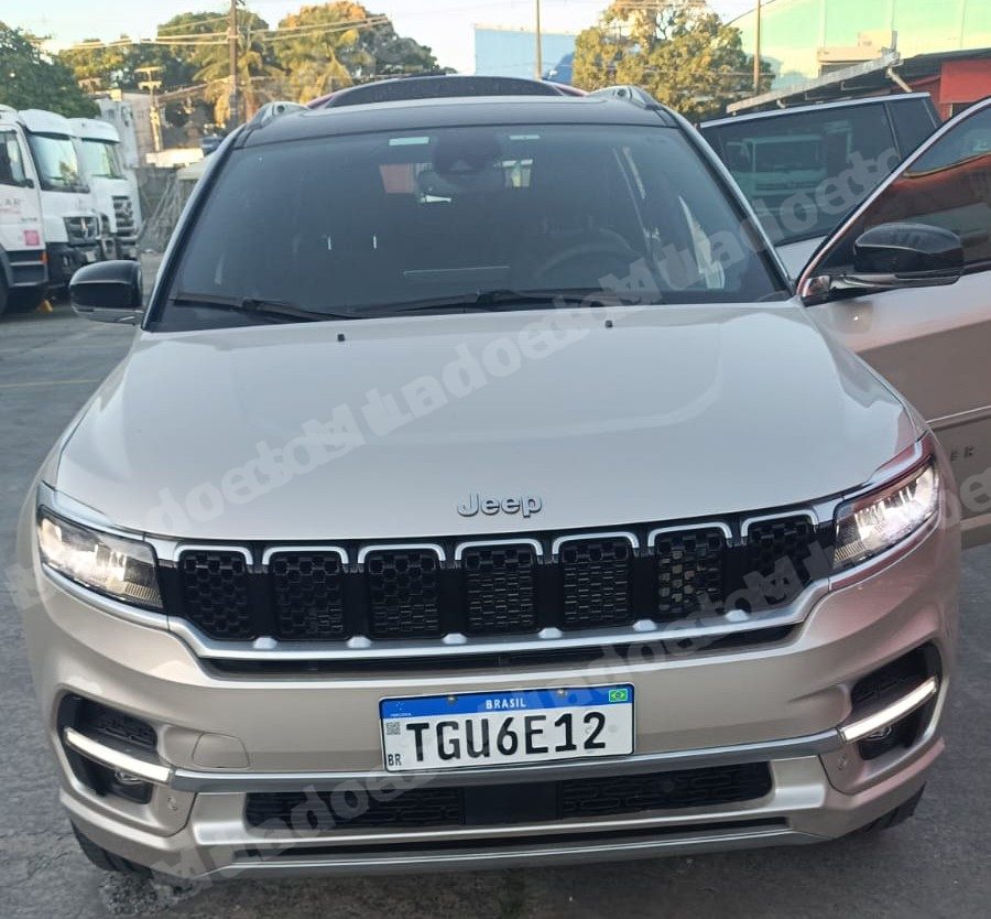 Jeep em leilao em Brasil