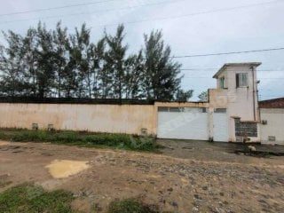 Casa de 79 m2 em leilao em Paracuru/CE