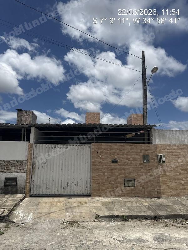 Casa em leilao em A/PB
