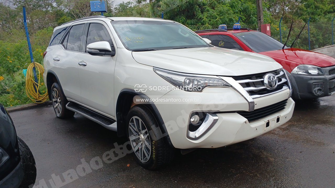 Toyota Hilux Swsrxa4Fd 2017 em leilao em Guarulhos/SP