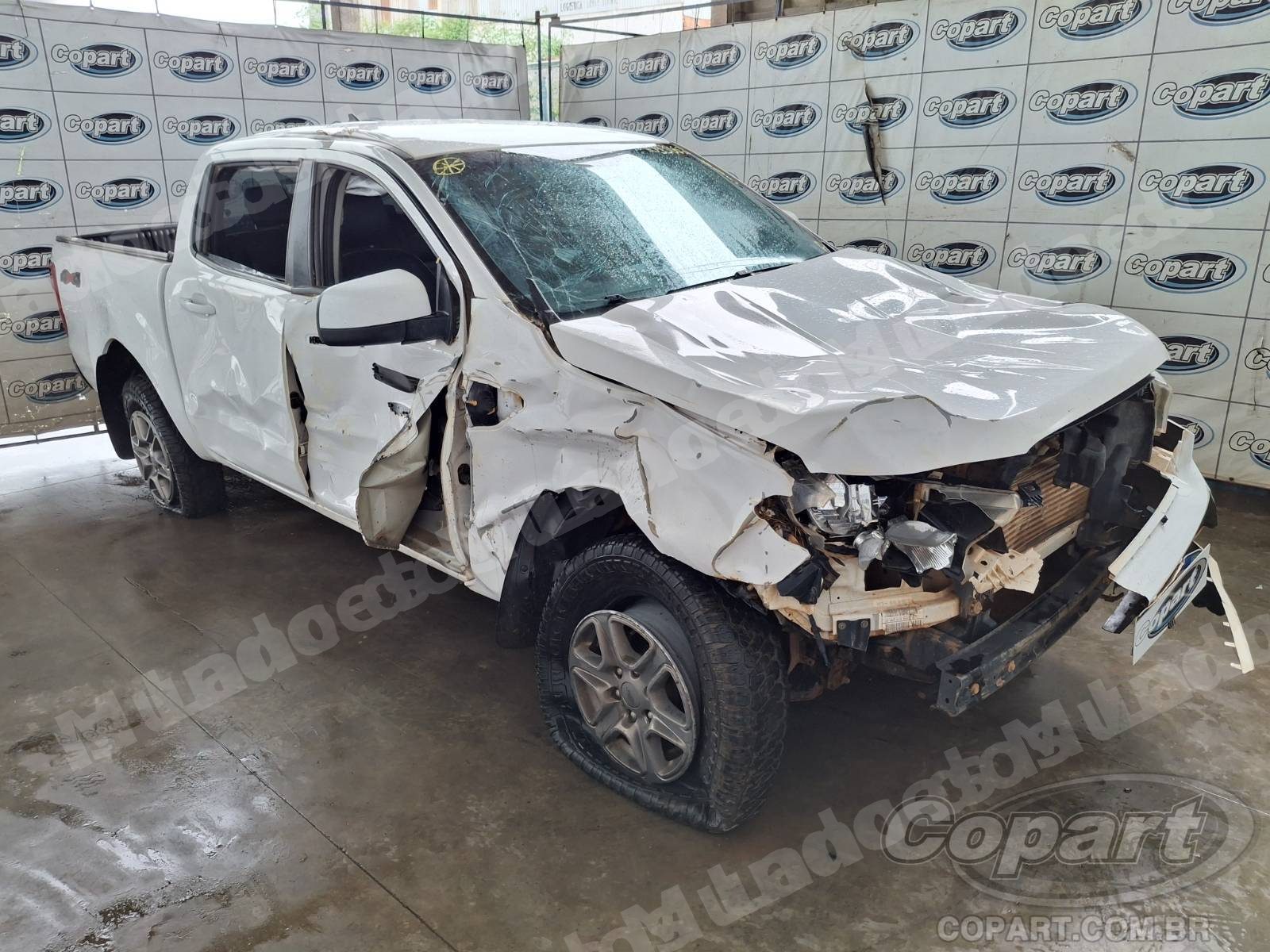 Lote em leilao em Candeias/BA