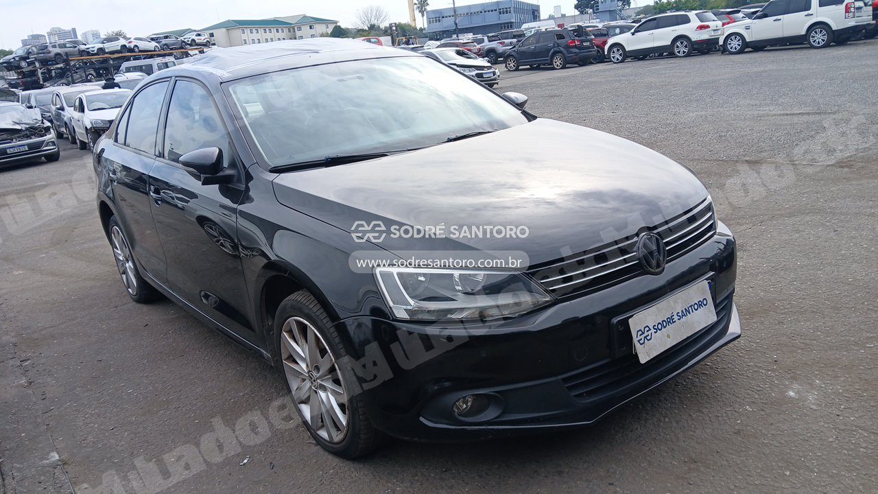 Volkswagen Jetta 2.0 2014 em leilão em Brasil