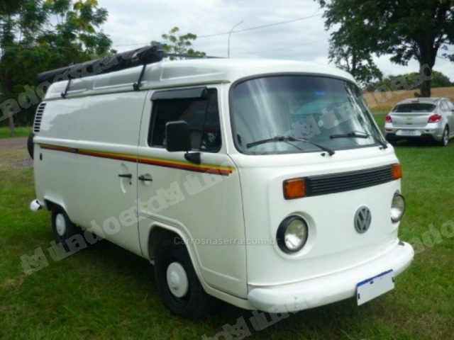 Vw Kombi 2005 em leilão em Descalvado/SP