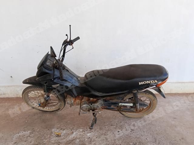 Honda 2010 em leilao em Brasil - Lote 8