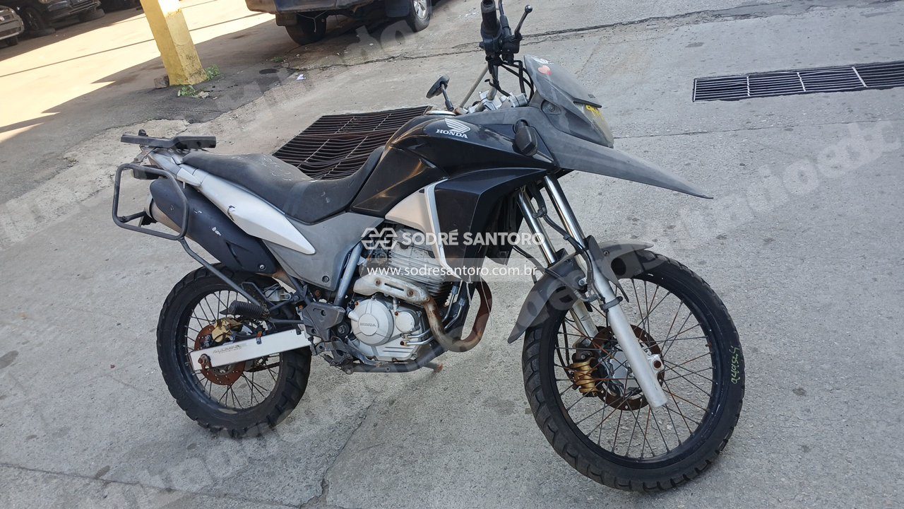 Honda Xre 300 2014 em leilão em Brasil