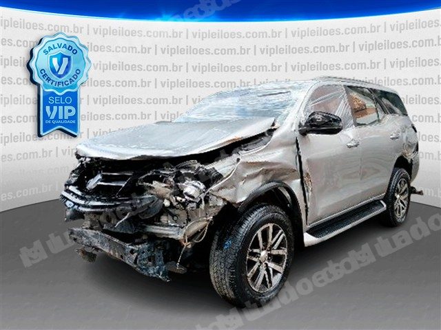 Toyota 2020 em leilao em Brasil