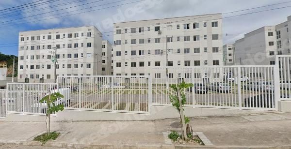 Apartamento em leilao em E/PE