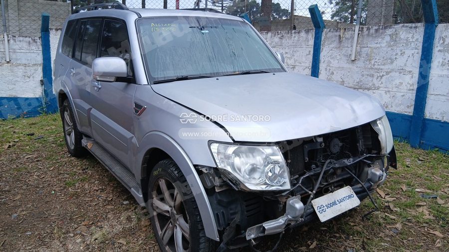 Mitsubishi Pajero Hpe 3.2 D 2014 em leilão em São José dos Pinhais/PR