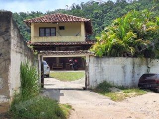 Casa de 171 m2 em leilao em São Gonçalo/RJ