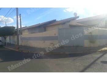 Casa em leilao em Pirangi/SP