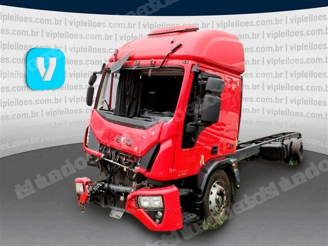 Iveco 2023 em leilão em Brasil