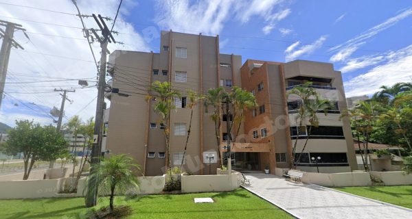 Apartamento de 115 m2 em leilão em Matinhos/PR