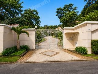 Casa em leilao em Carapicuíba/SP