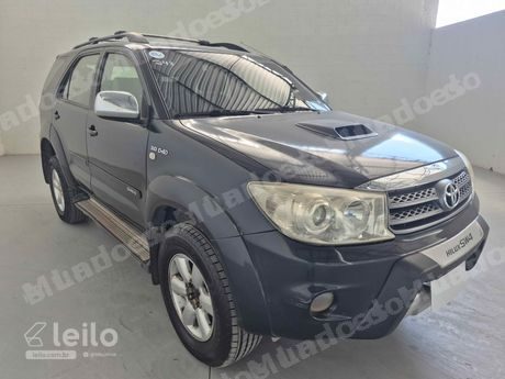 Toyota Hilux em leilao em Eusébio/CE - Lote 3