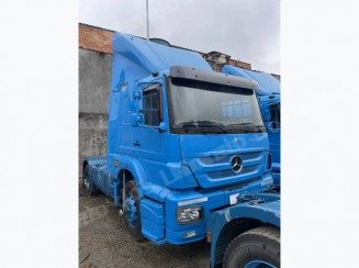 Mercedes em leilao em Brasil