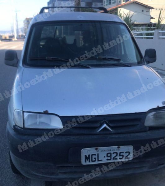 Citroen Berlingo 2005 em leilão em Navegantes/SC