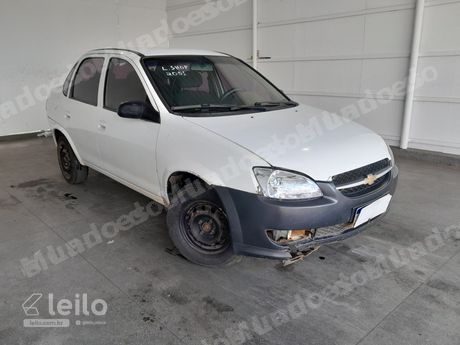 Chevrolet Classic em leilão em Aparecida de Goiânia/GO