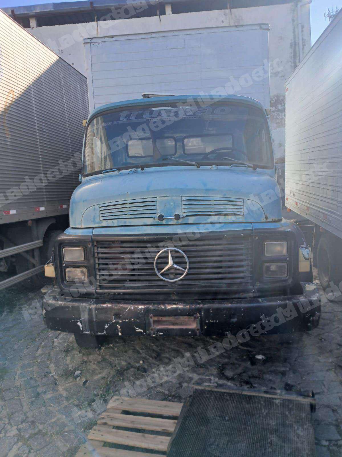 Mercedes em leilao em Brasil