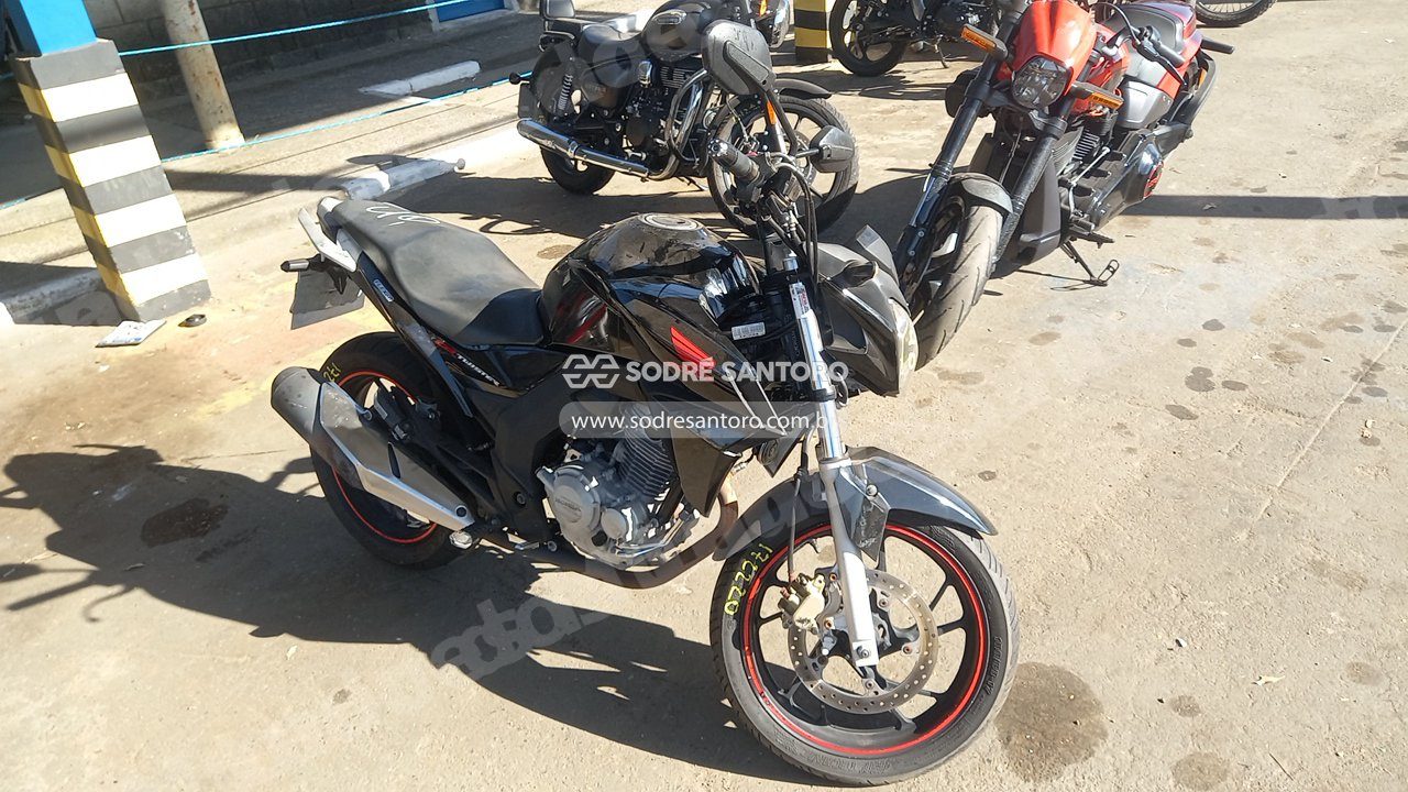 Honda Cb 250F Twister 2016 em leilao em Monte Mor/SP