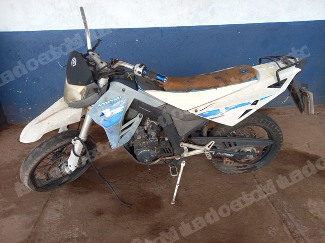 Veiculo 2011 em leilao em Brasil