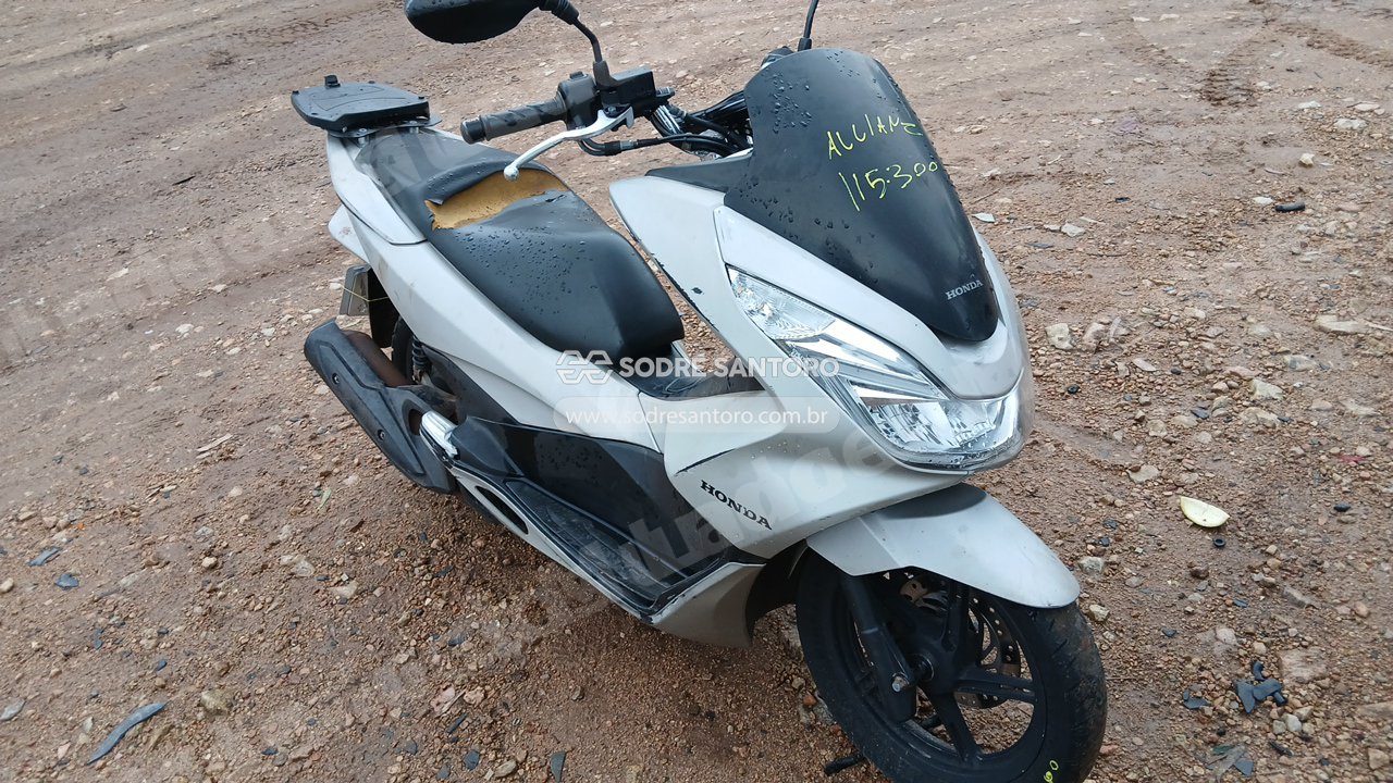 Honda Pcx 150 2017 em leilao em São José dos Pinhais/PR