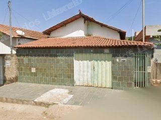 Casa em leilao em Várzea da Palma/MG