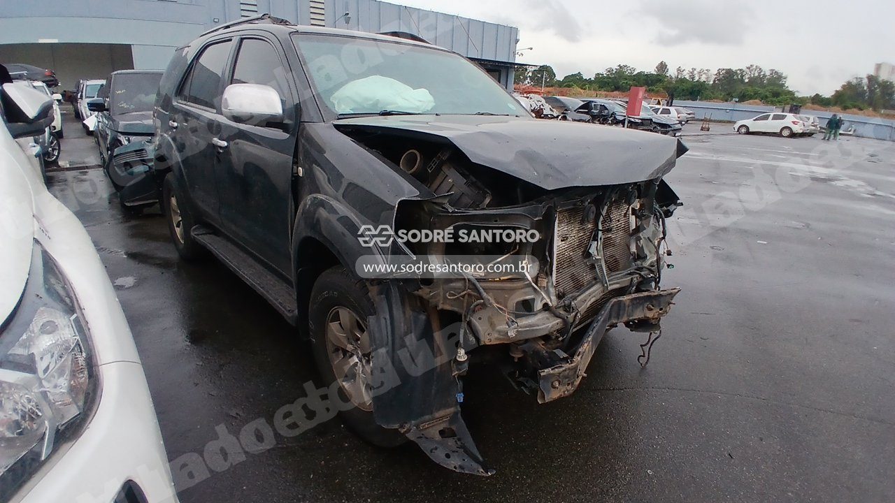 Toyota Hilux Sw4 4X2 Sr 2009 em leilao em Brasil
