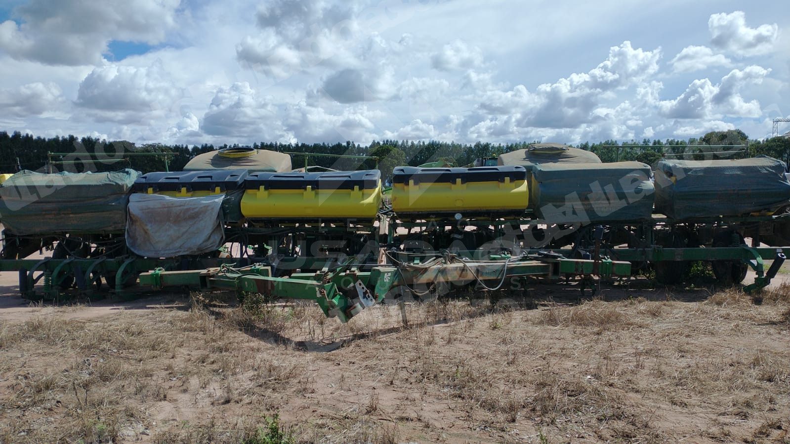 Veiculo em leilao em Itanhém/BA