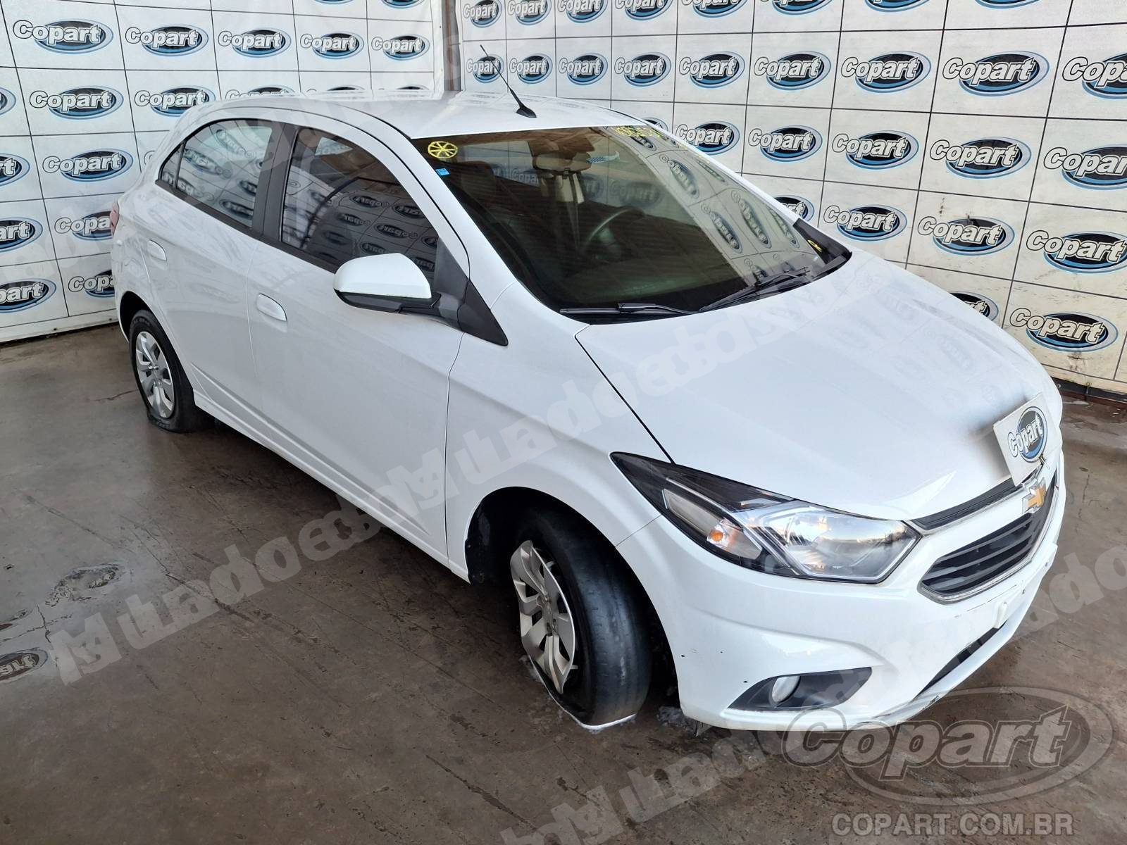 Lote em leilao em Candeias/BA