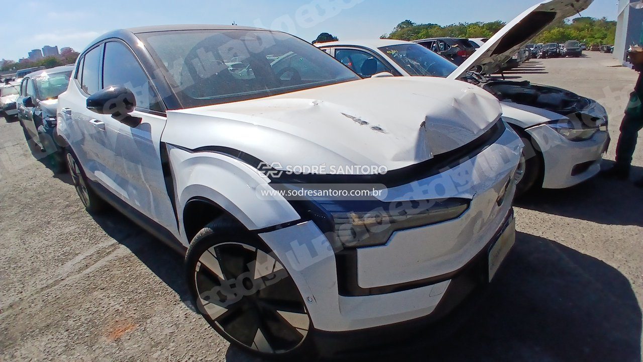 Volvo Ex30 E60 Ultra 2024 em leilao em Brasil