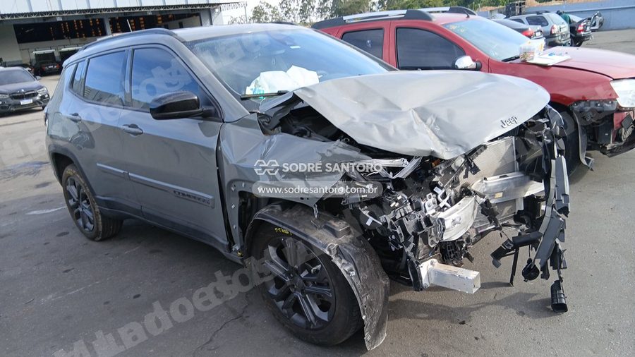 Jeep Compass Longitude T 2026 em leilão em Guarulhos/SP