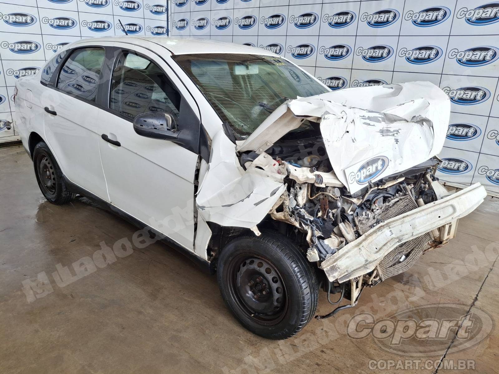 Lote em leilao em Candeias/BA