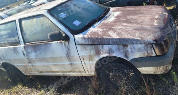 Fiat em leilao em Sucata Curitiba/PR