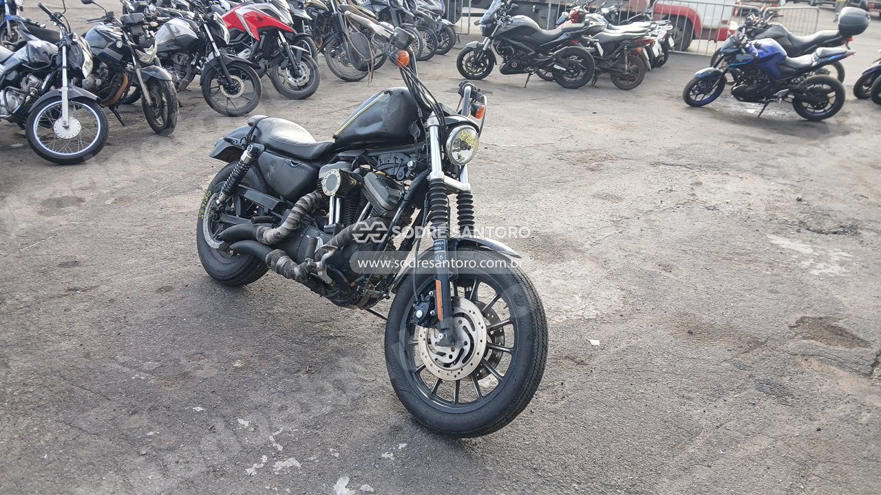 Harley-Davidson Xl 883R 2007 em leilao em Brasil