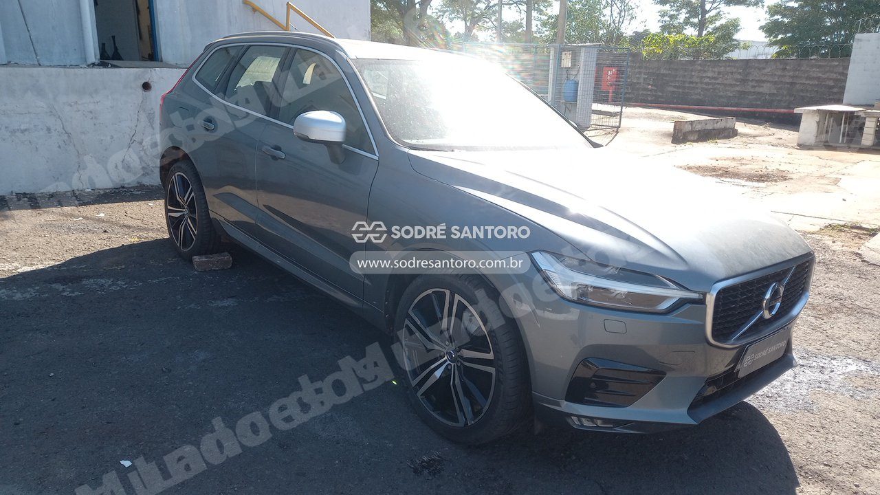 Volvo em leilao em Bauru/SP