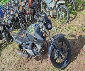 Honda em leilao em Brasil
