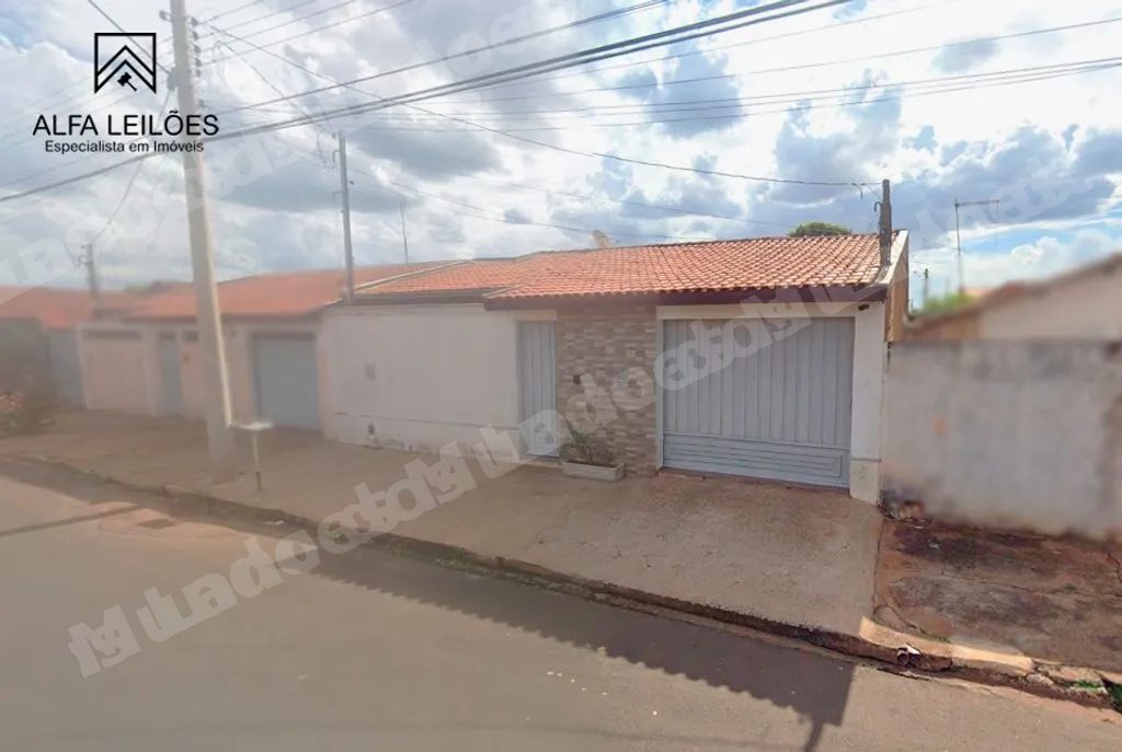 Casa de 216 m2 em leilao em Bariri/SP