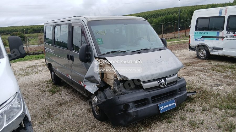 Peugeot Boxer M330M 23S 2012 em leilão em Caçapava/SP