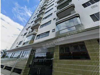 Apartamento de 87 m2 em leilão em Praia Grande/SP