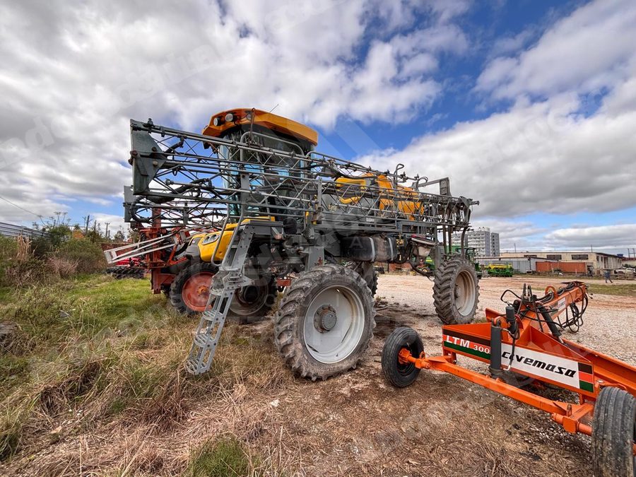 Máquina agrícola 2021 em leilão em Pantano Grande/RS