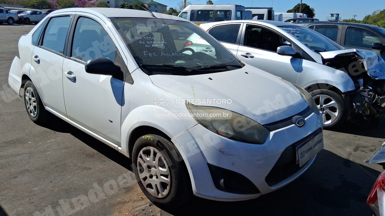 Ford Fiesta Sedan Flex 2014 em leilao em Brasil