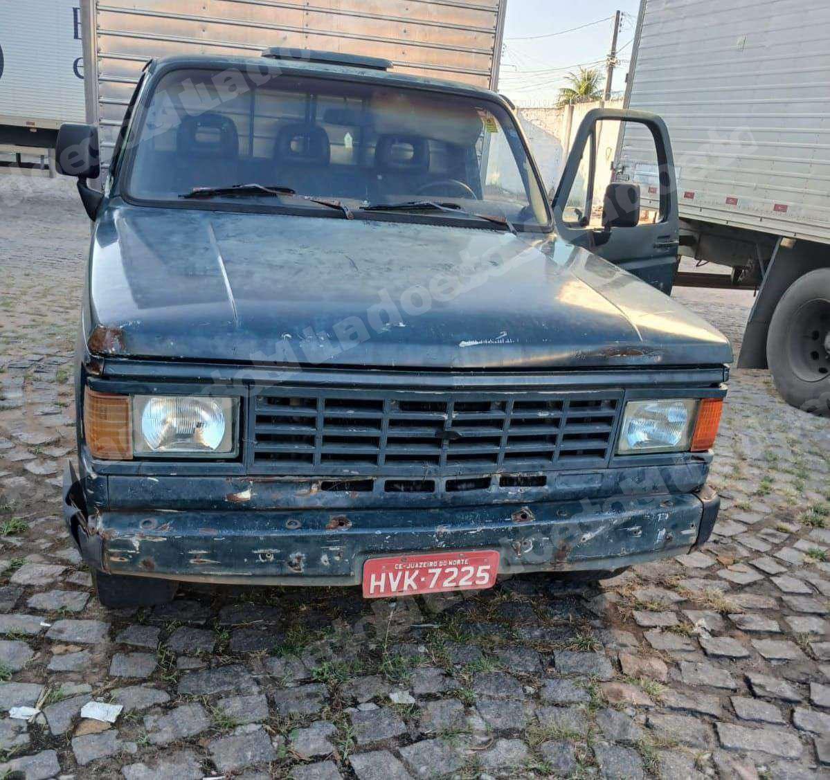 Gm em leilao em Brasil