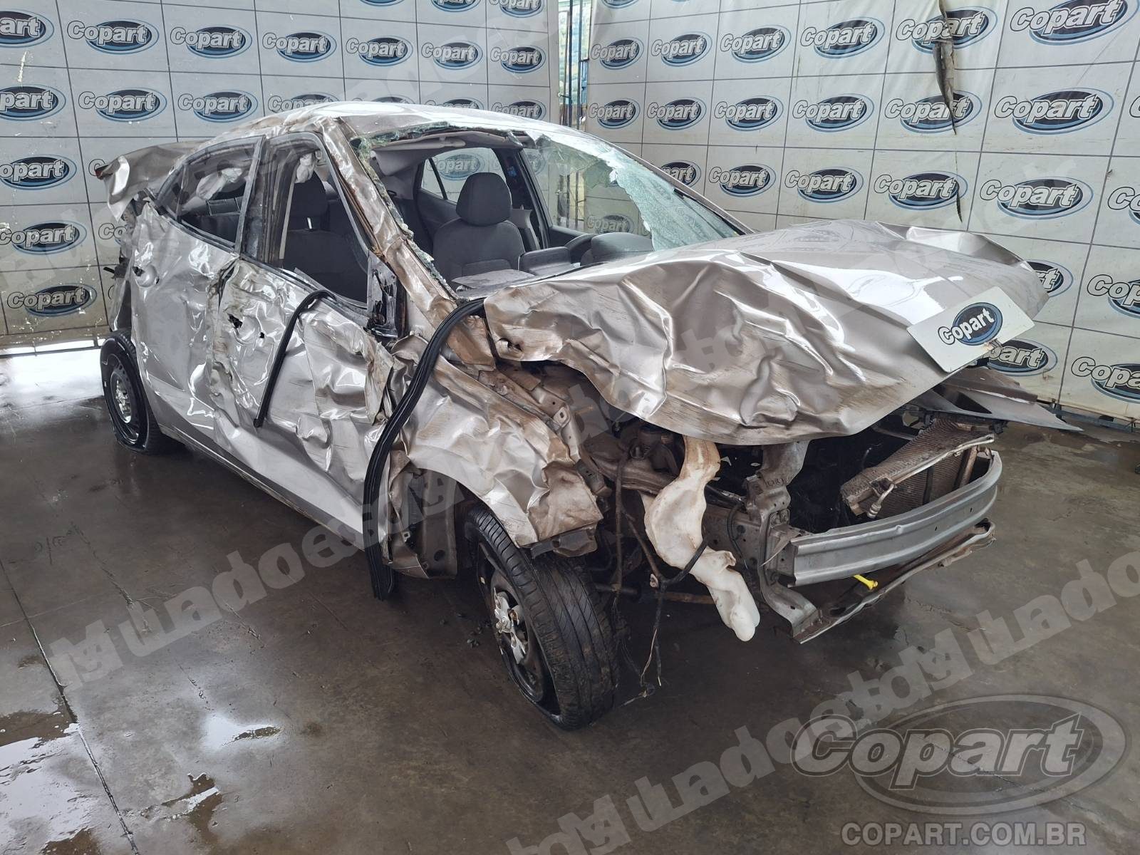Lote em leilao em Candeias/BA