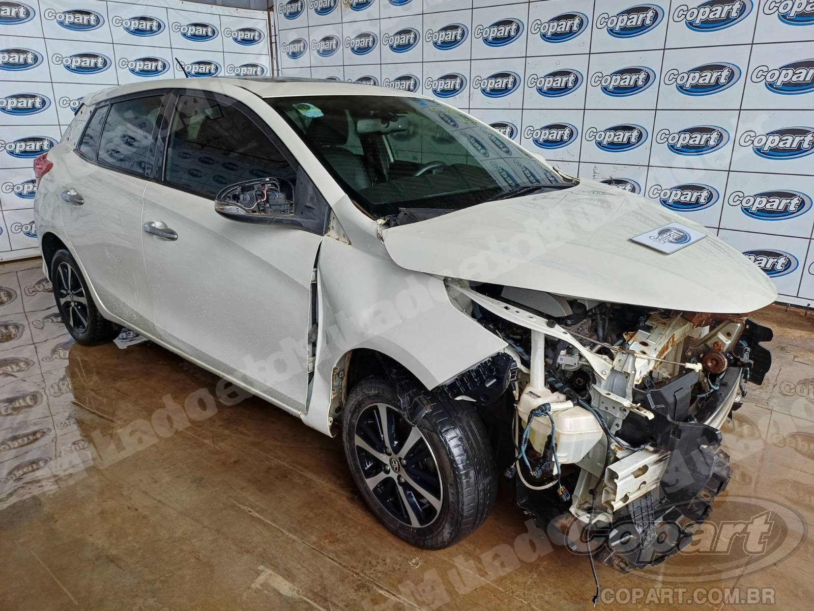 Lote em leilao em Candeias/BA