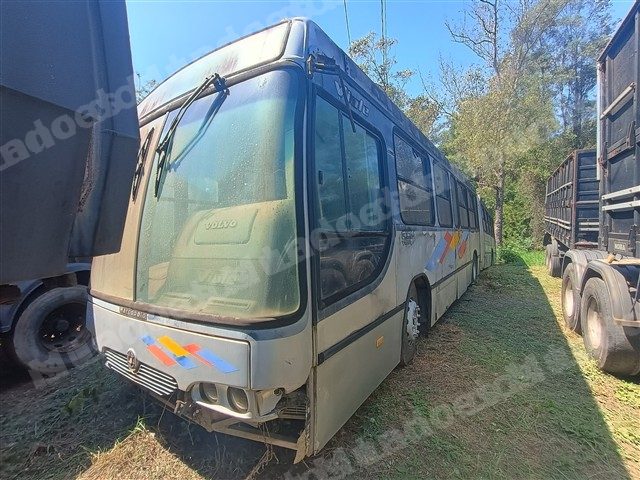 Volvo 1998 em leilão em Valinhos/SP - Lote 4