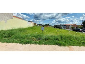 Imovel de 250 m2 em leilao em Mineiros do Tietê/SP