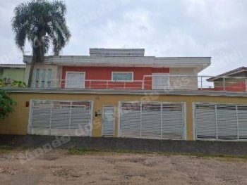Imovel de 613 m2 em leilao em Guarujá/SP