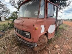 Mercedes Benz 1981 em leilao em Brasil