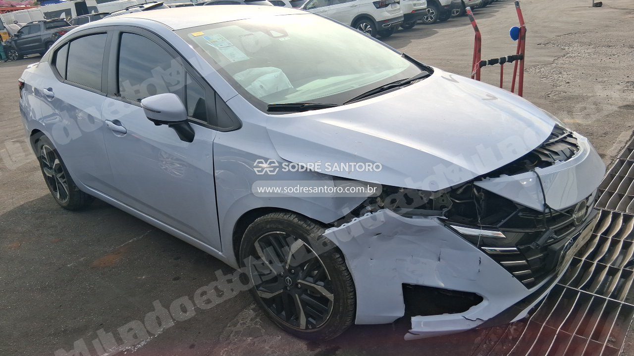 Nissan Versa Excl Cvt 2024 em leilao em Brasil