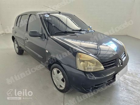 Renault Clio em leilão em Eusébio/CE